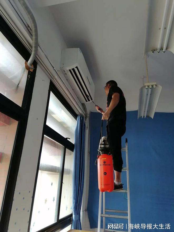 厦门考点蚊虫消杀空调消毒监考老师禁穿高跟！(图2)