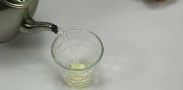 谁还用杀虫剂灭害虫？教你二招轻轻一喷害虫不再有(图3)