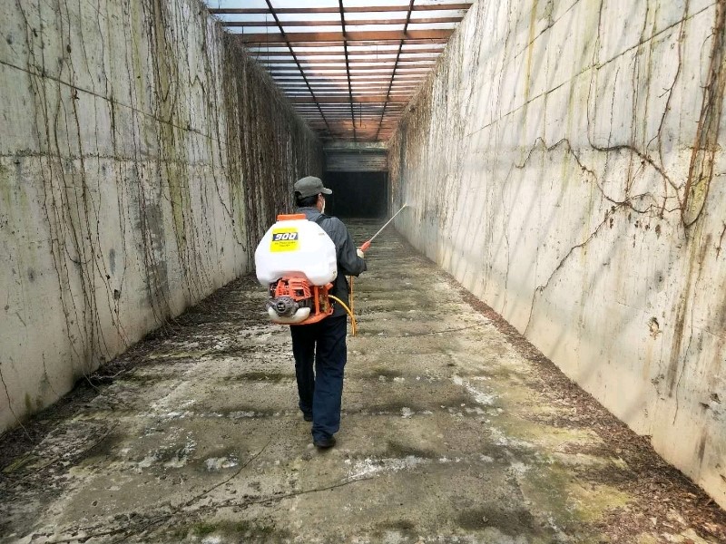 76千米全线消杀西安高新区开展氵皂河蚊虫治理(图4)