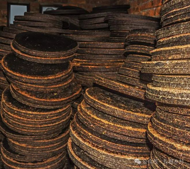 为何有人高价收购茶麸？原来茶麸也是个宝如此多厉害的用处可惜如今少见了(图7)