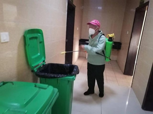 新乡县机关事务中心积极开展夏季蚊蝇集中消杀专项行动(图1)