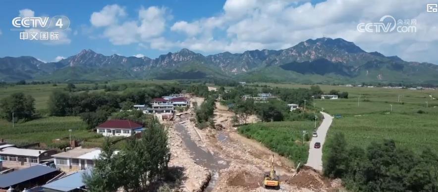 打通公路、清淤消杀、空军驰援……多方力量支援葫芦岛防汛抢险救灾(图1)