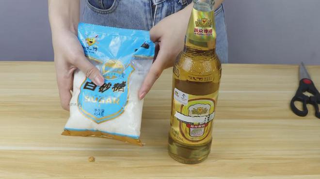 蚊子再多也不怕只需要一瓶啤酒来多少灭多少比蚊香还好用(图3)