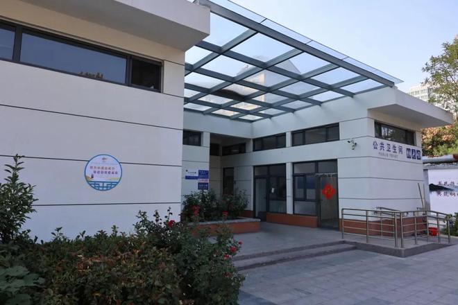 张店区：为城市文明加分公厕“上星”获点赞(图1)