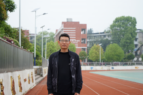 怀揣热爱躬耕不惫——记新宁县金石镇水头学校朱文文老师(图1)