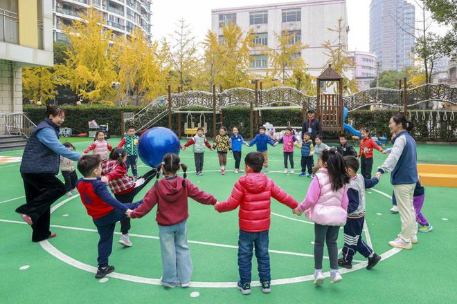 爱国卫生运动进幼儿园“小手拉大手”共筑健康防线(图2)