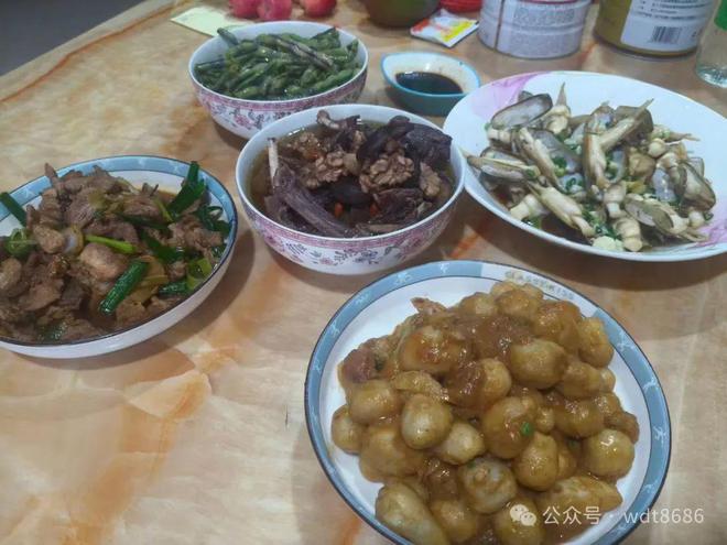 今日冬月初三老话说最怕“冬月初三晴一日”天晴有啥预兆？(图2)