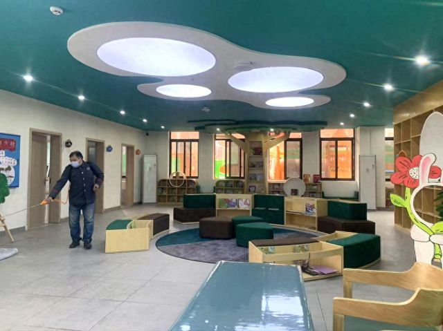 灭四害护健康——宜宾市南溪区蜀粤幼儿园开展灭四害专项行动(图1)