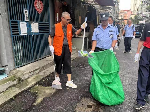 国庆临近TA们开展节前市容环境专项整治行动(图5)