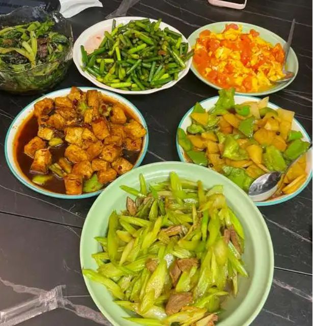 朋友圈发自己做的菜的文案(图3)