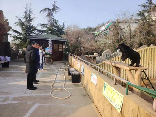 崂山区自然资源局组织开展人工繁育野生动物重点场所安全检查(图1)