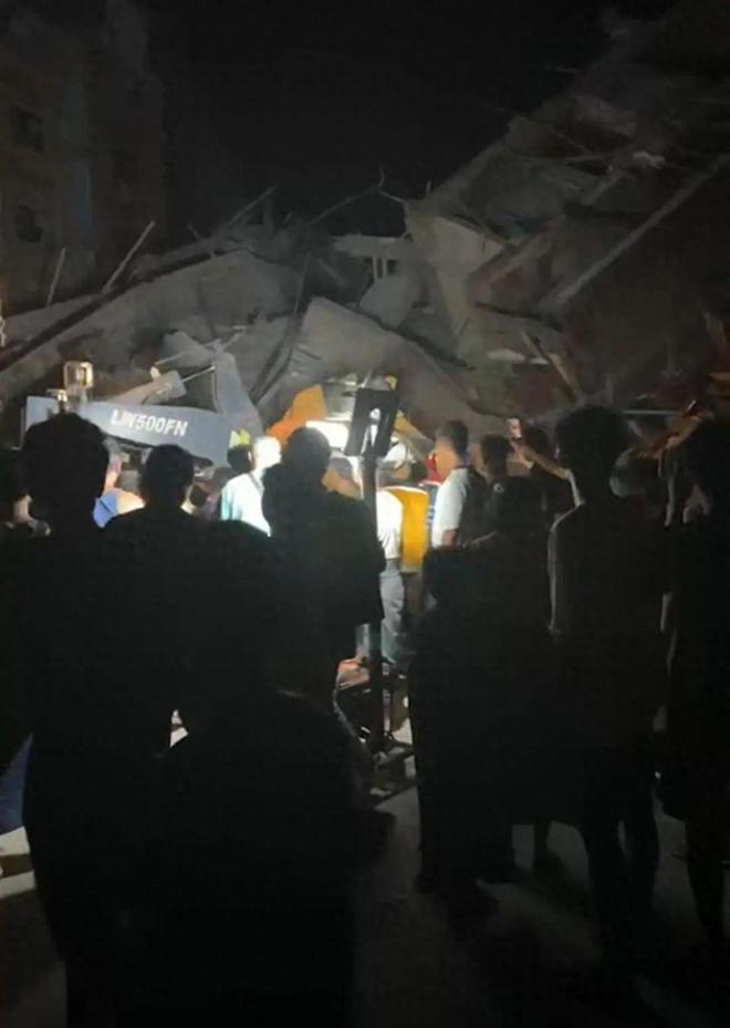 缅甸一公寓充满腐臭味被埋数百华人伤亡惨重目前仅有3人获救(图11)