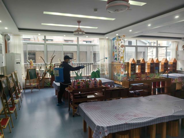 合肥市长江路幼儿园教育集团总园：全面消杀迎返园“爱国卫生”护健康(图3)