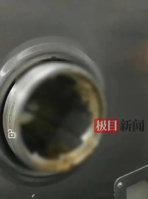 太恶心！小学食堂绞肉机发现大量活蛆最新通报(图2)
