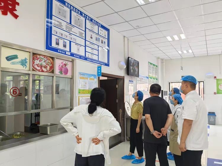 陕西西咸新区开展校园食品安全交叉检查(图1)