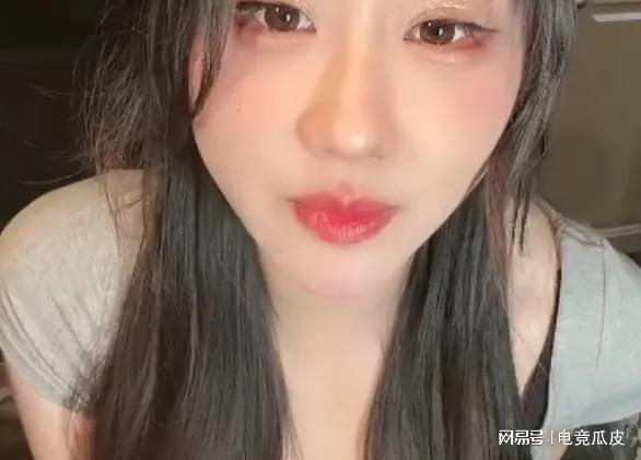 轩子巨2兔疯狂试探刚“腿播”就被举报！主播破防：不爱看别看(图6)