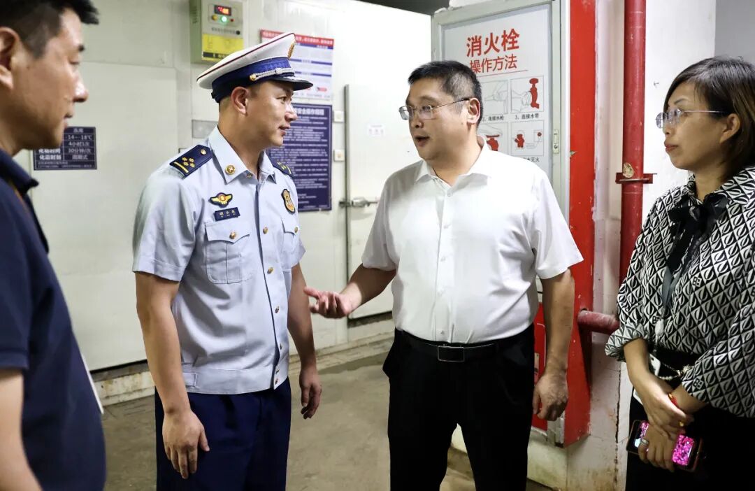 漳州台商区党工委书记带队开展节前安全生产、爱国卫生运动检查(图1)