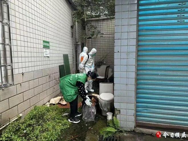 环峰路社区：全面消杀护健康知识宣传入人心(图2)