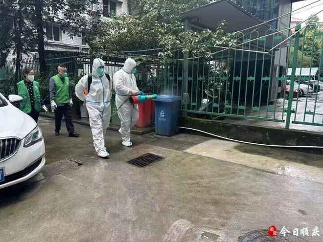 环峰路社区：全面消杀护健康知识宣传入人心(图1)