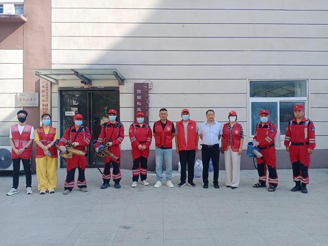 河南省全民应急救援中心开展社区消杀活动(图4)